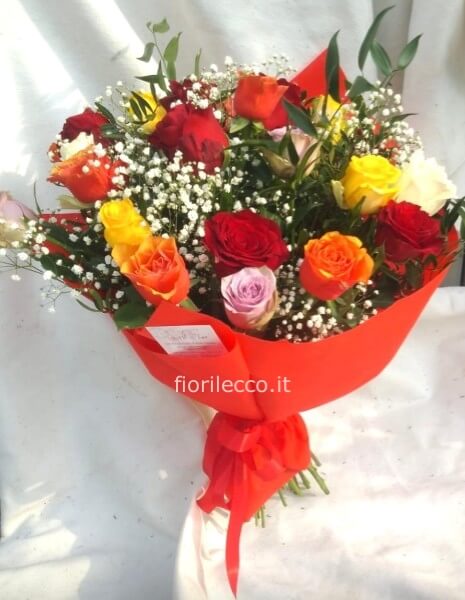 Mazzo di rose colori misti